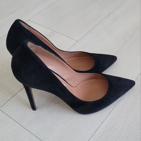 L'autre chose Shoes - L'Autrechose Black Suede High  Heel Pumps